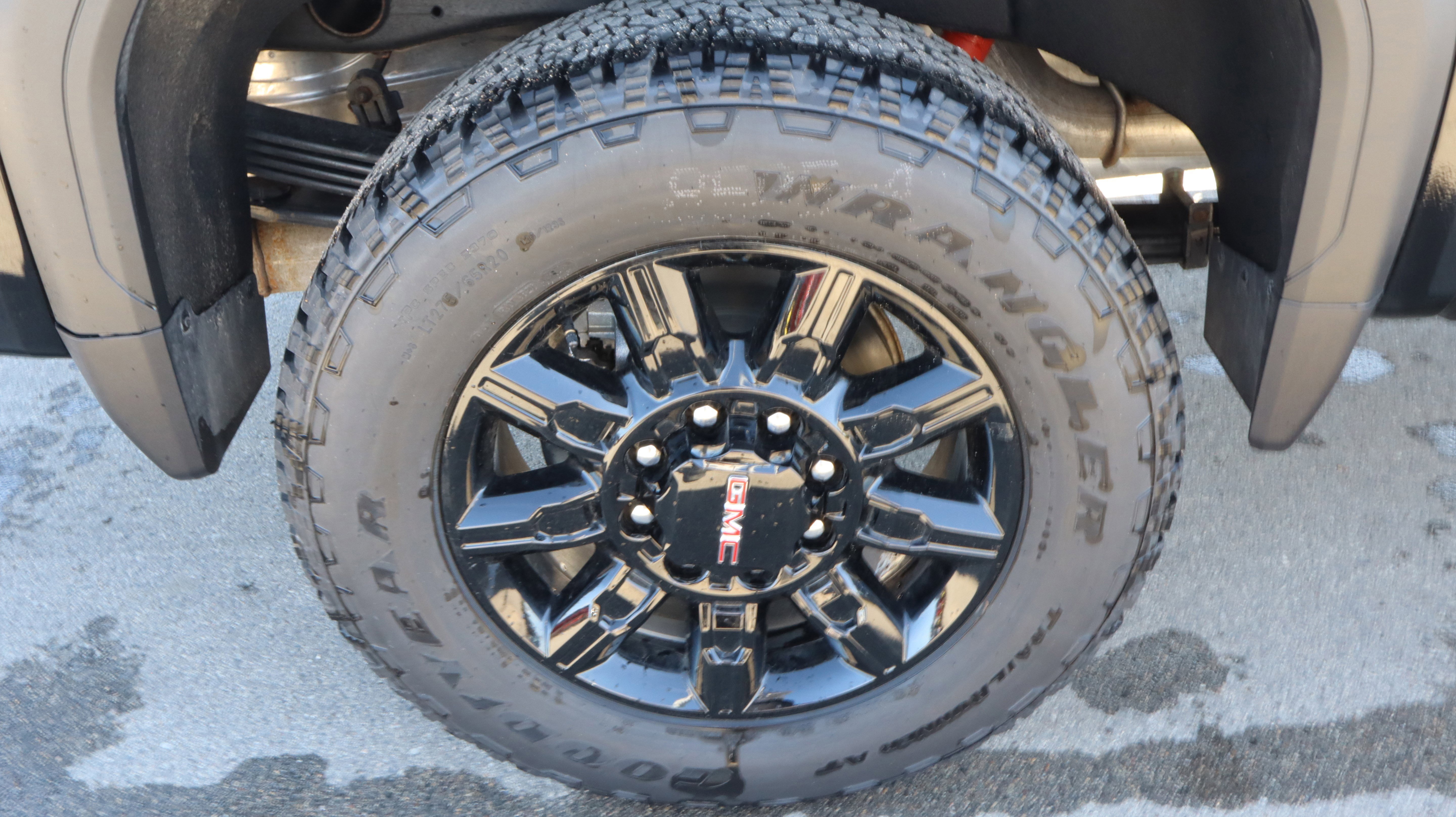 2026 GMC Sierra 2500HD AT4 - Photo 17