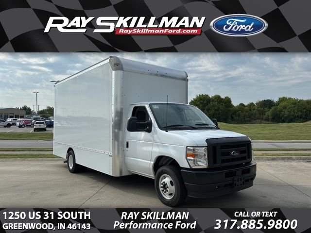 2025 Ford E-450SD E-450 DRW