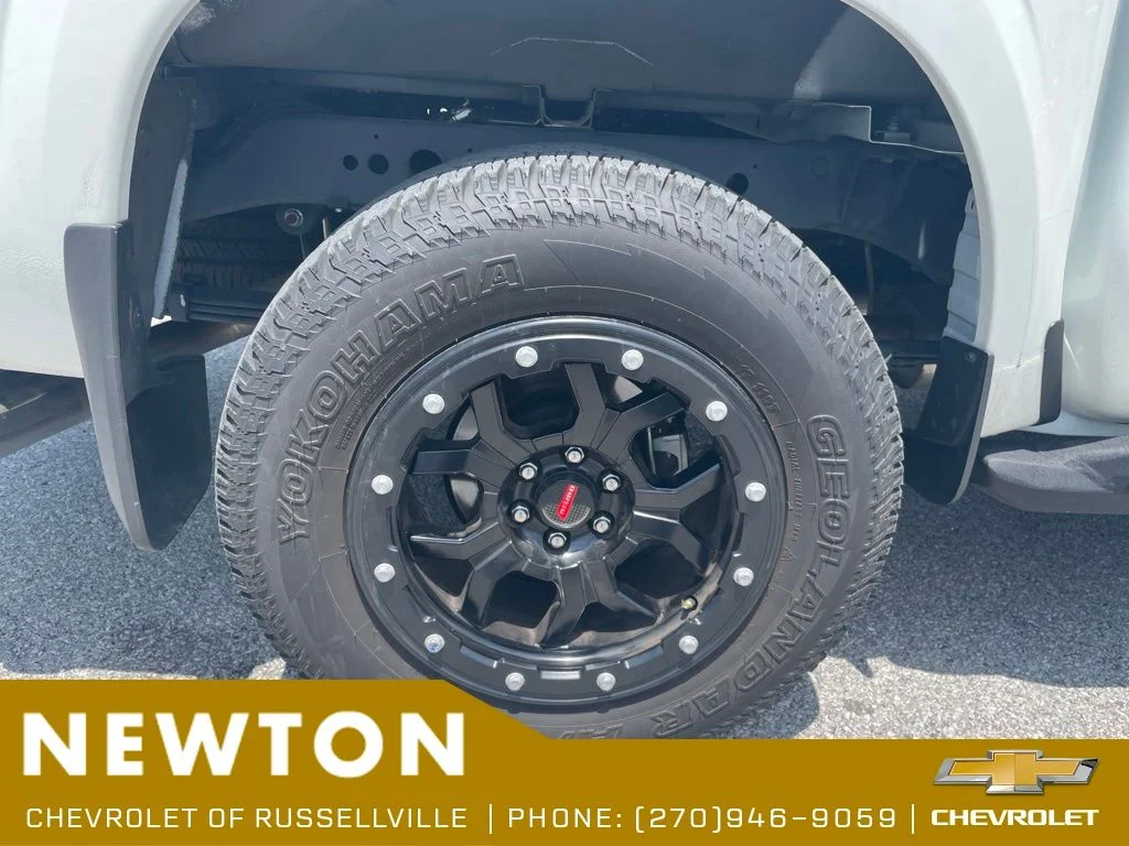 Used 2025 White Nissan SV image 17
