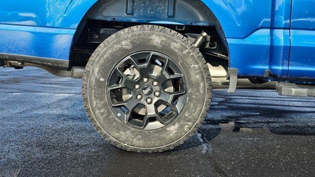 New 2025 Atlas Blue Metallic Ford STX® image 33