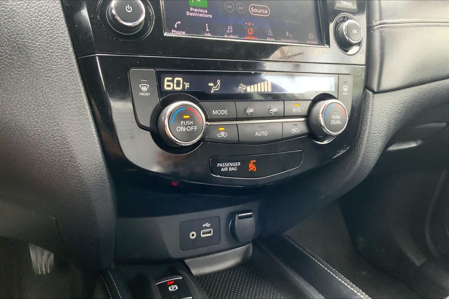 Used 2020 Scarlet Ember Tintcoat Nissan SL image 27