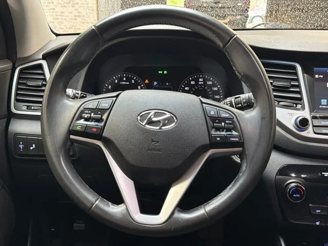 Used 2018 Coliseum Gray Hyundai Value image 15