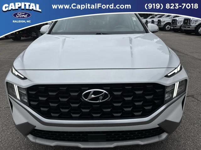 Used 2023 White Hyundai SEL image 10