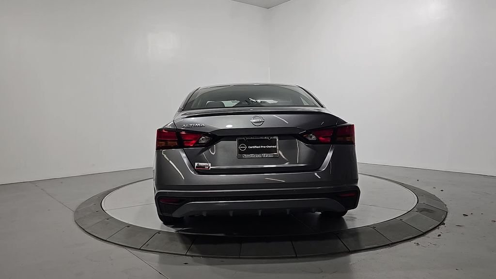 Certified Used 2023 Gray Nissan 2.5 S image 4