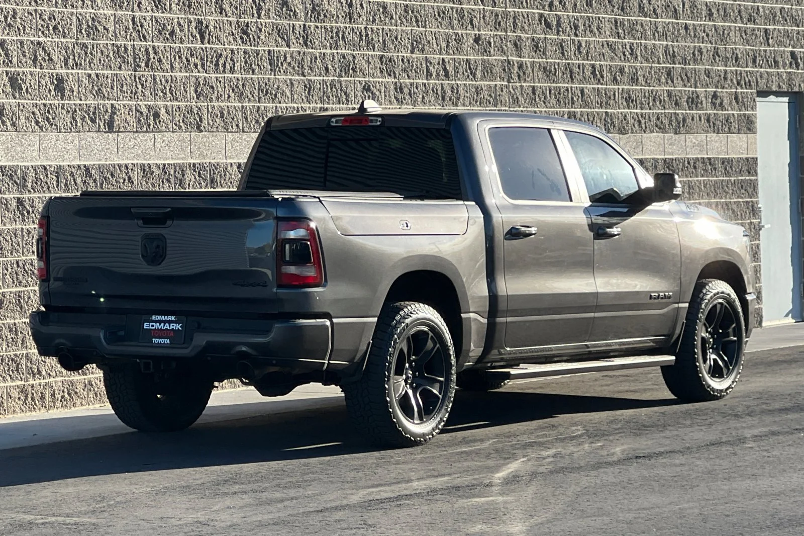 Used 2020 Granite Crystal Metallic Clearcoat Ram Big Horn image 3