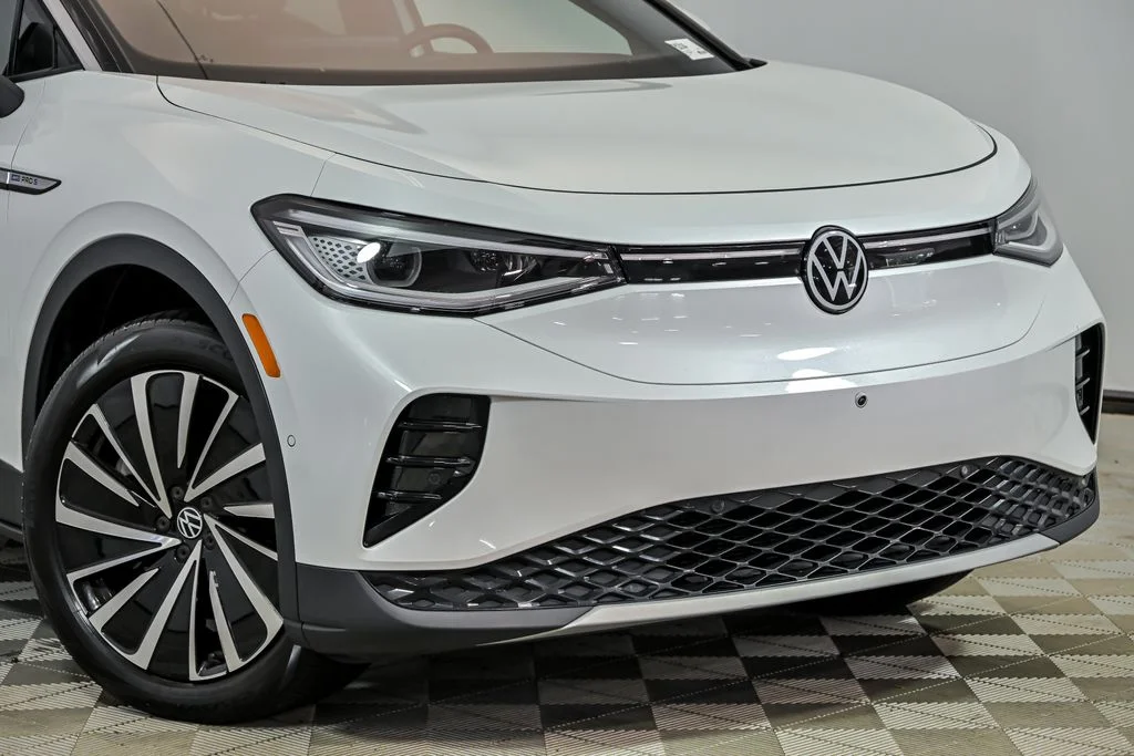 Certified 2023 Volkswagen ID.4 PRO S PLUS with VIN 1V2JNPE88PC050567 for sale in St. Charles, IL