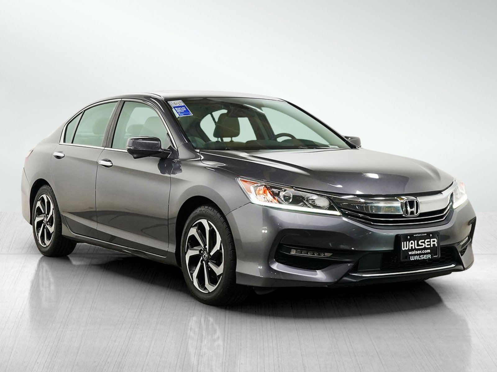 Used 2016  Honda 4dr I4 CVT EX w/Honda Sensing image 7