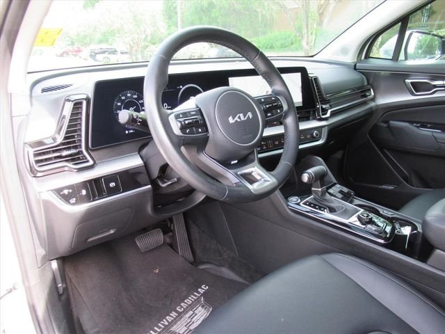 Used 2025 White Kia SX image 16