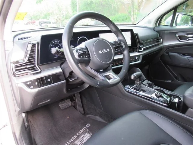 Used 2025 White Kia SX image 16
