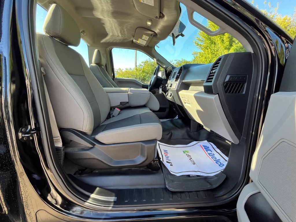 Used 2016 Black Ford XL image 11