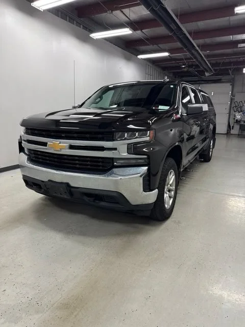 Used 2019 HAVANA BROWN METALLIC Chevrolet LT image 3