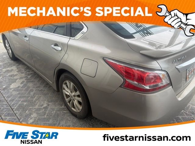 Used 2014 Beige Nissan 2.5 S image 14