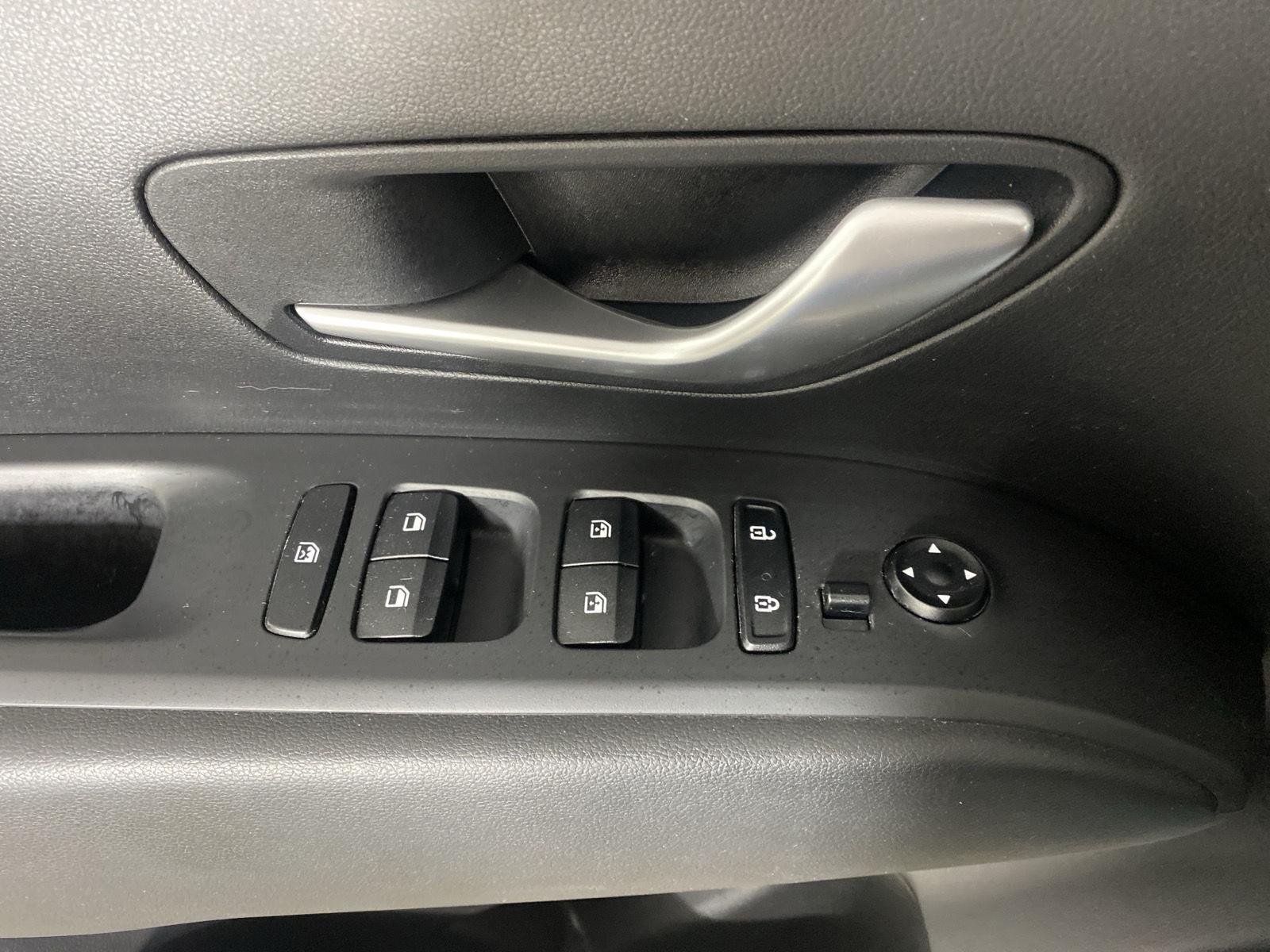 Used 2023 Blue Stone Hyundai SEL image 15
