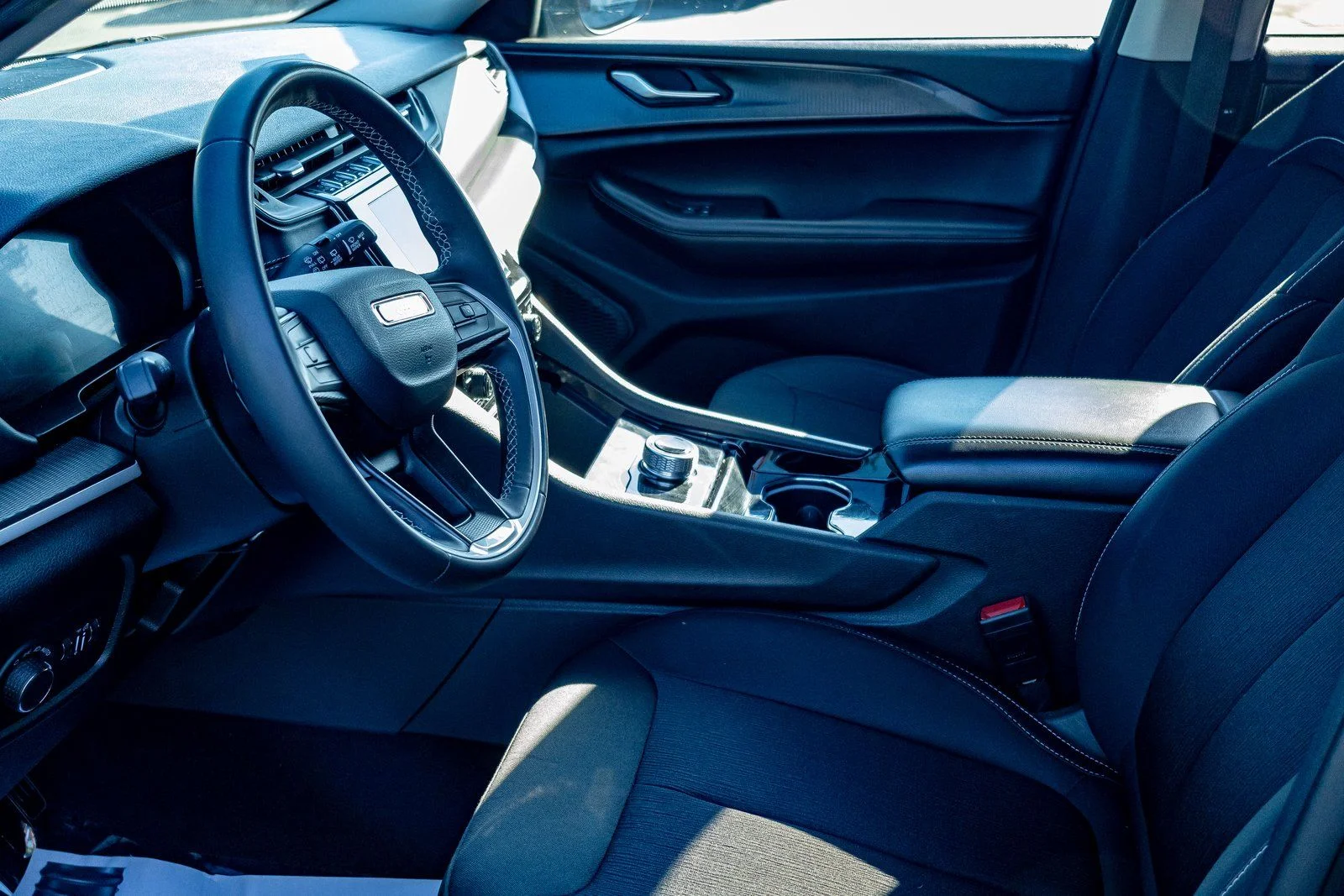 2023 Jeep Grand Cherokee L Laredo - Photo 11