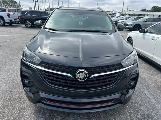 Used 2022 Black Buick Select image 3
