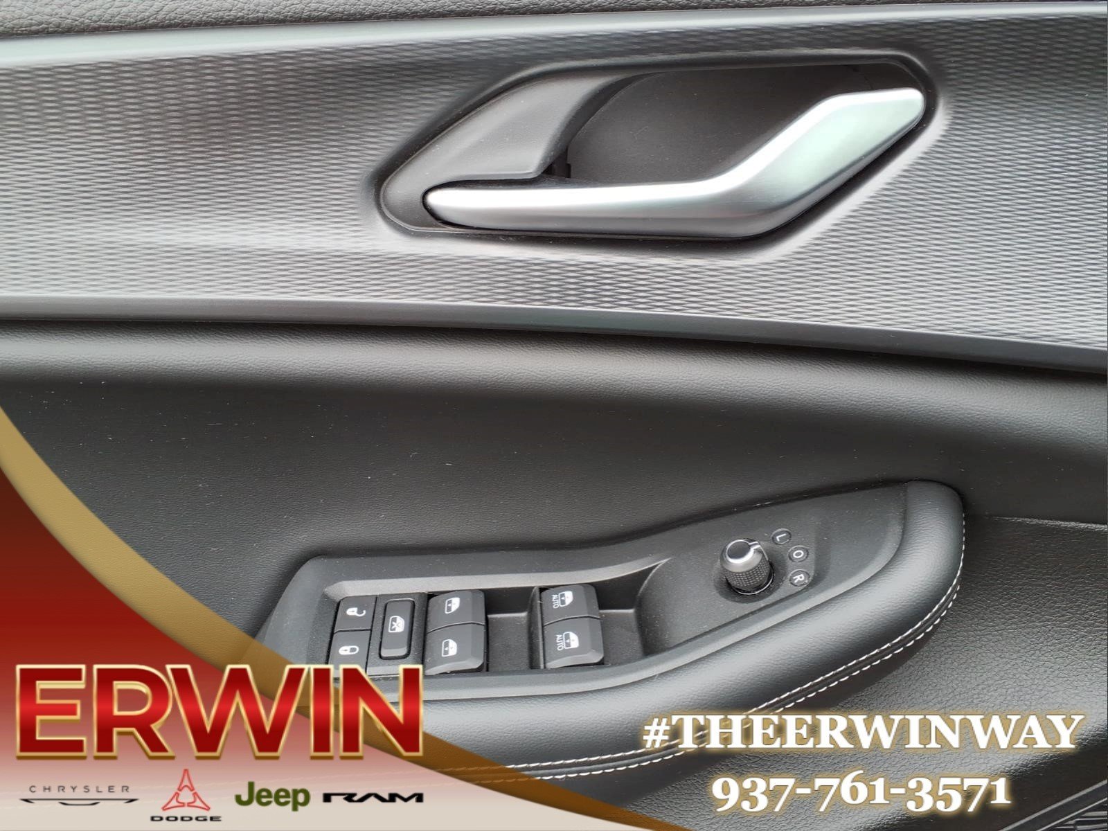 Used 2024 Red Jeep Altitude X image 11