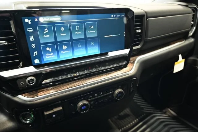 2026 Chevrolet Silverado 1500 LT - Photo 15