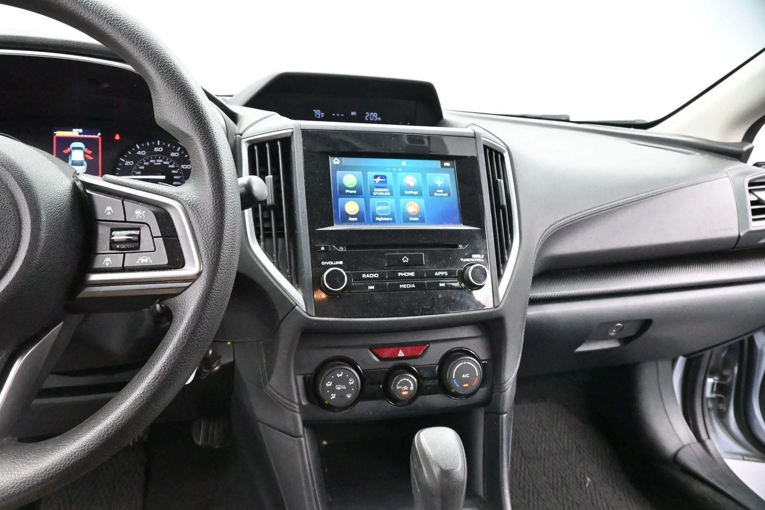 Used 2019 Ice Silver Metallic Subaru Premium image 18