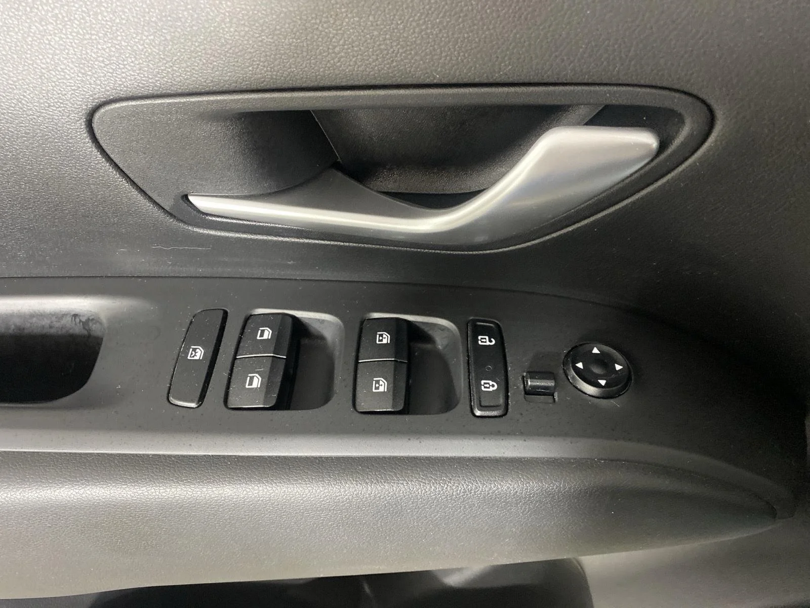Used 2023 Blue Stone Hyundai SEL image 15