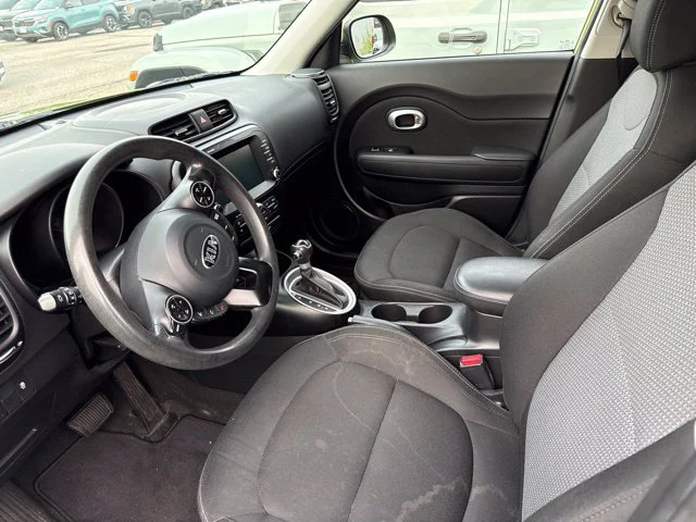 Used 2018 Green Kia Plus image 6