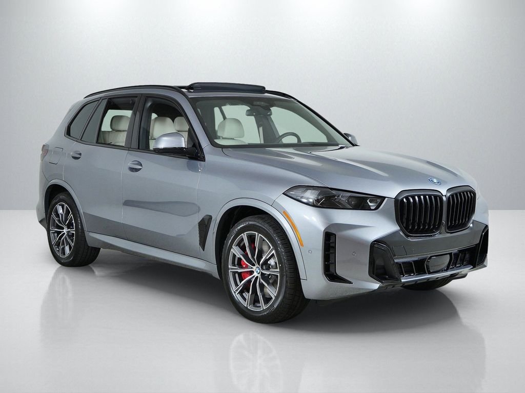 New 2026 Skyscraper Grey Metallic BMW xDrive50e image 7