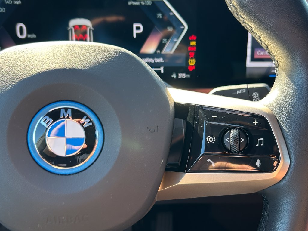 Certified Used 2024 Alpine White BMW xDrive50 image 20