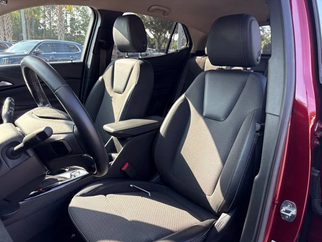 Used 2023 Red Buick Select image 9