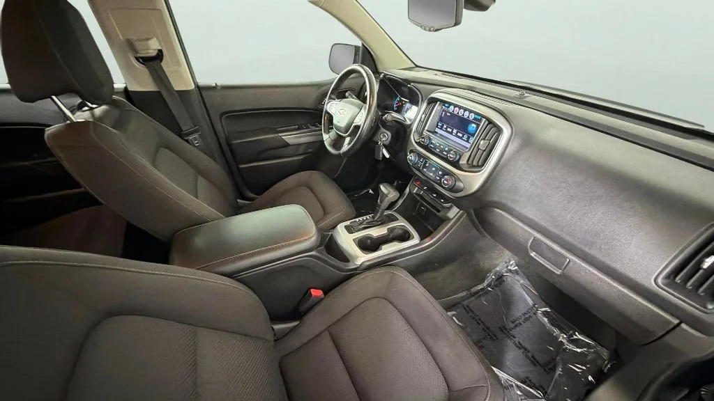 Used 2018 BLACK Chevrolet 2WD LT image 25