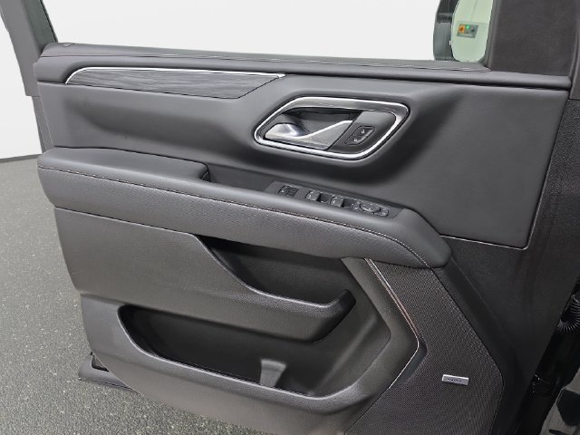 Used 2024 Black GMC SLT image 27