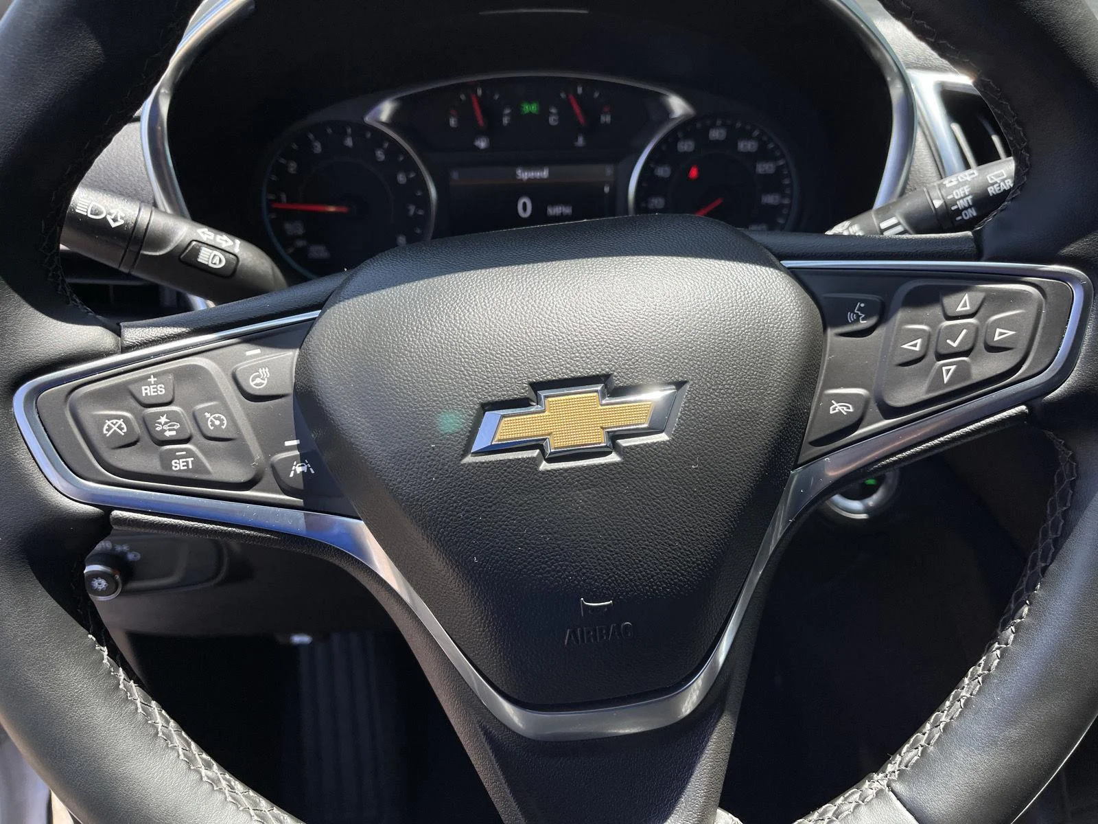 Used 2024 Summit White Chevrolet LT image 21