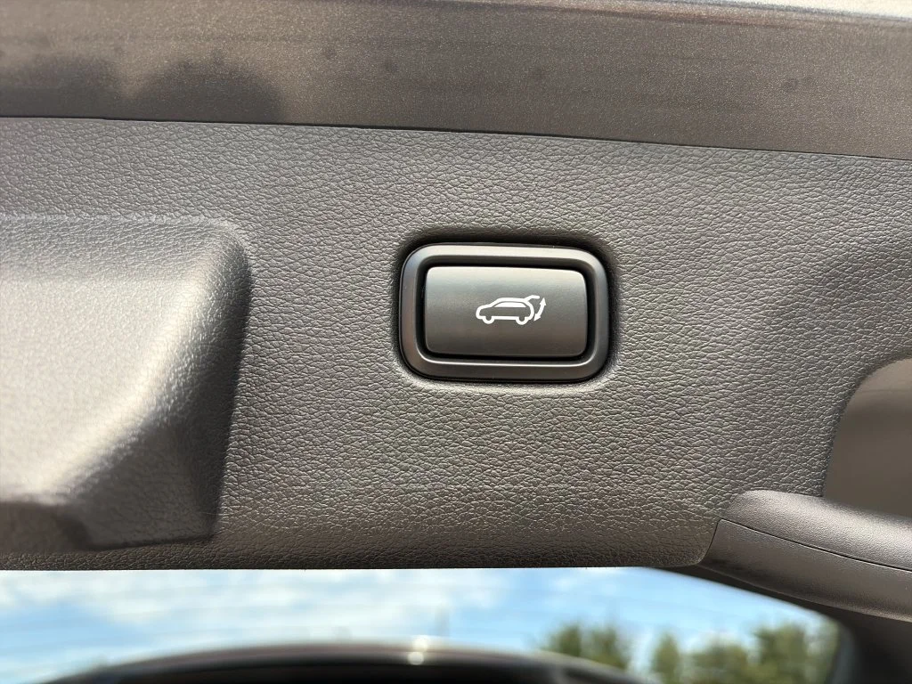 Used 2025 Gray Kia EX image 31