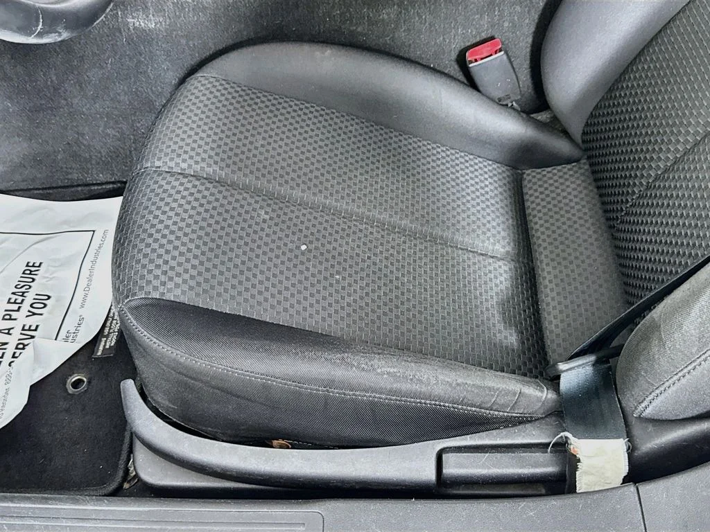 Used 2007 Silver Mazda Sport image 20