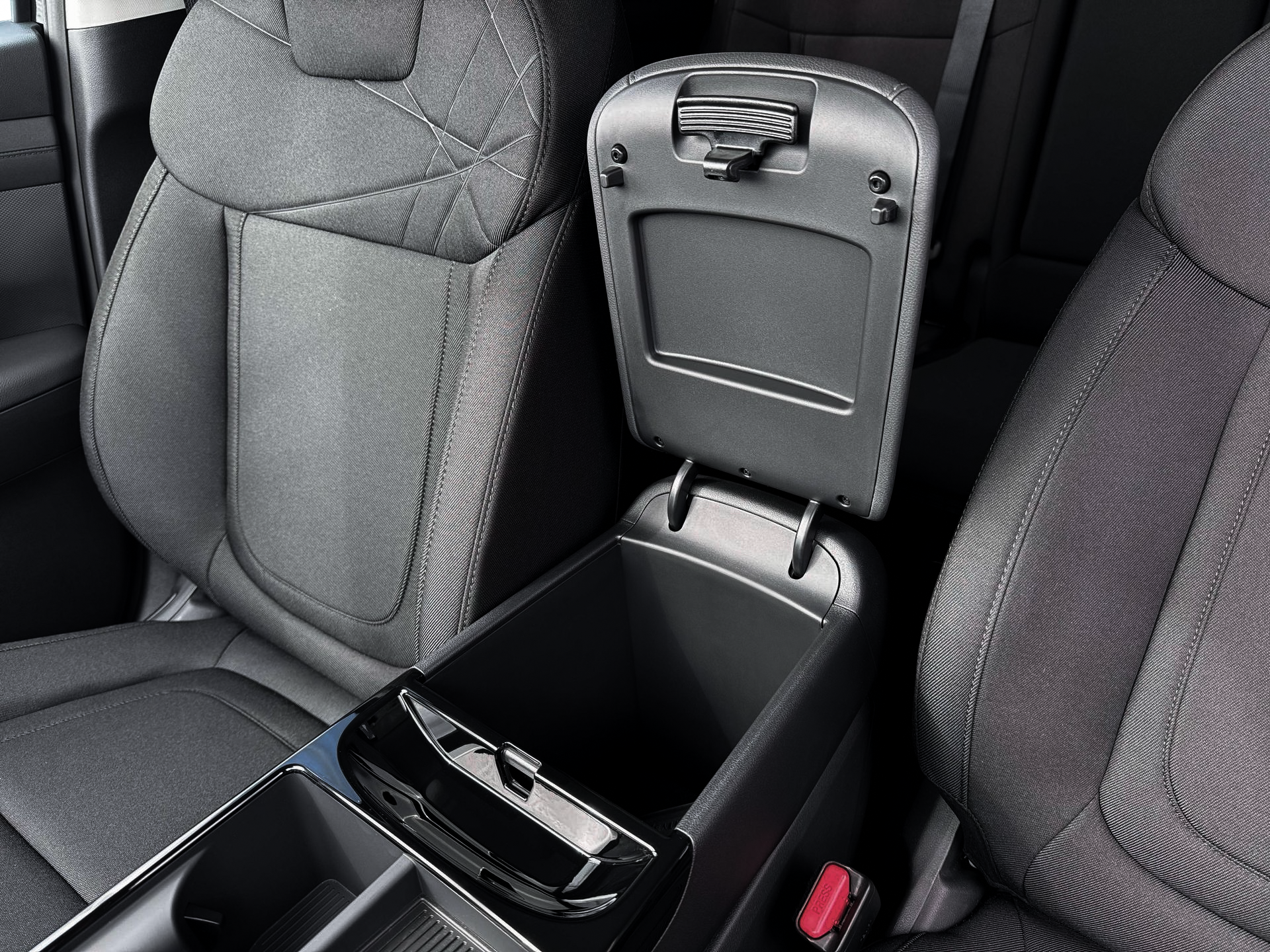 New 2026 Silver Hyundai SEL AWD image 41