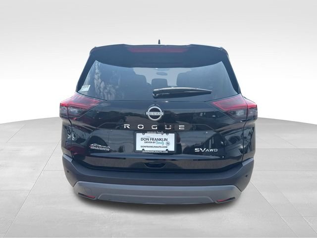 Used 2023 Black Nissan SV image 5