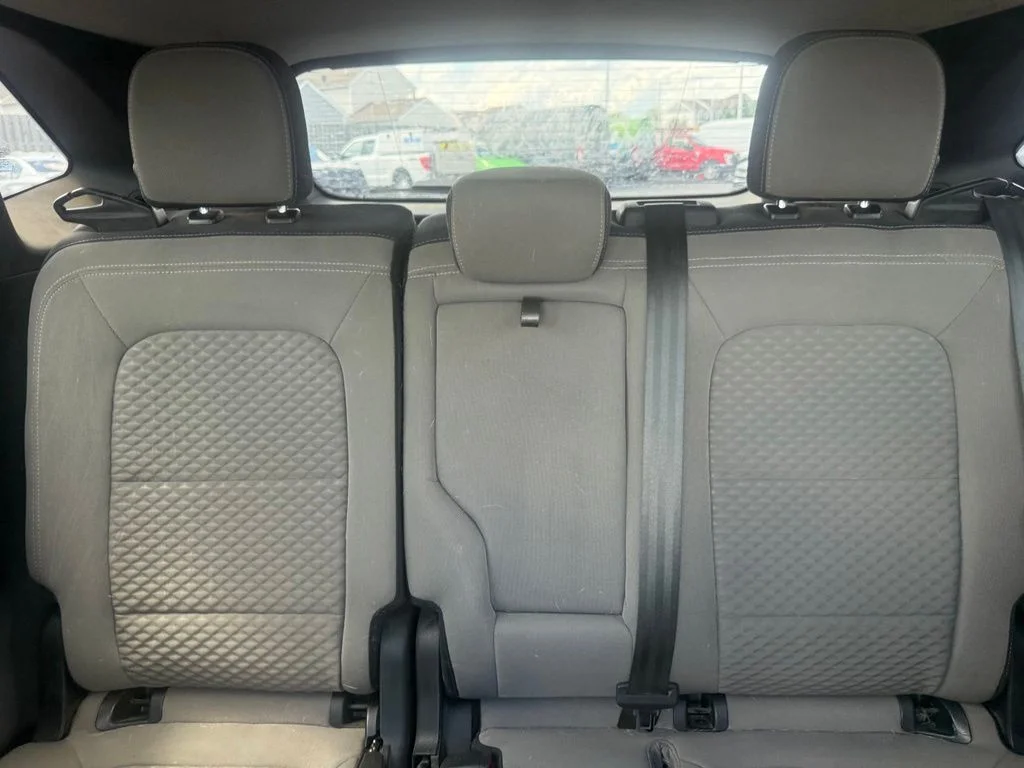 Used 2020 Black Ford SE image 29