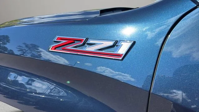 Used 2020 NORTHSKY BLUE METALLIC Chevrolet RST image 38