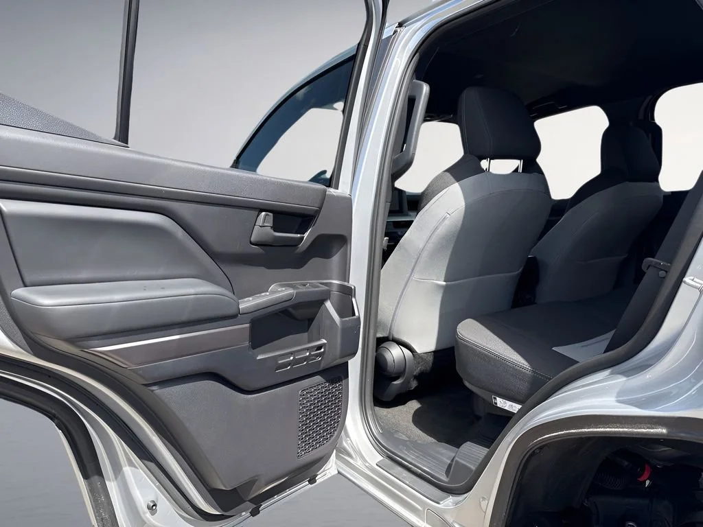 Used 2025 Silver Toyota SR5 image 27