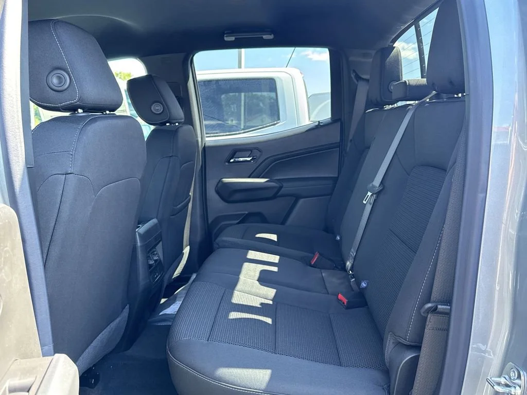 New 2026 Sterling Metallic GMC Elevation image 28