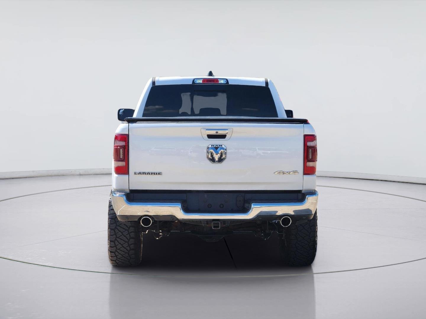 Used 2020 Bright White Clearcoat Ram Laramie image 5