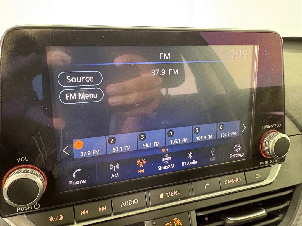 Used 2024 Blue Nissan 2.5 SR image 27