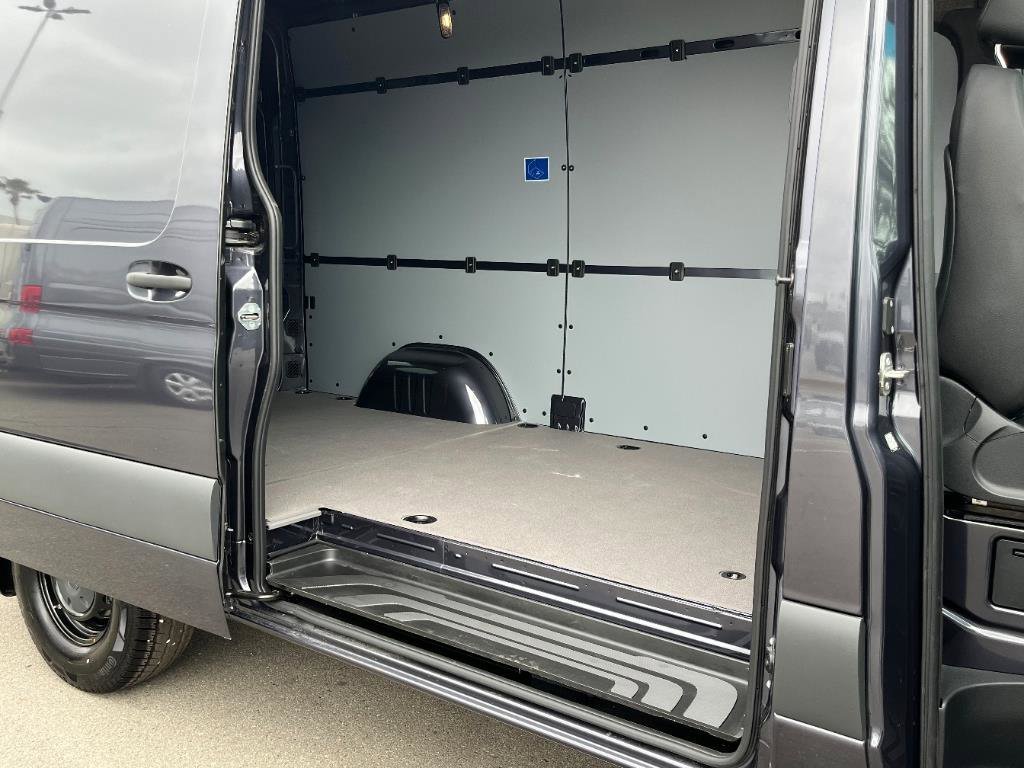 2024 Mercedes-Benz Sprinter Cargo Van Base - Photo 24