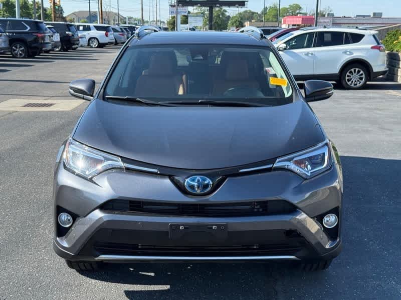 Used 2016 Magnetic Gray Metallic Toyota Limited image 10