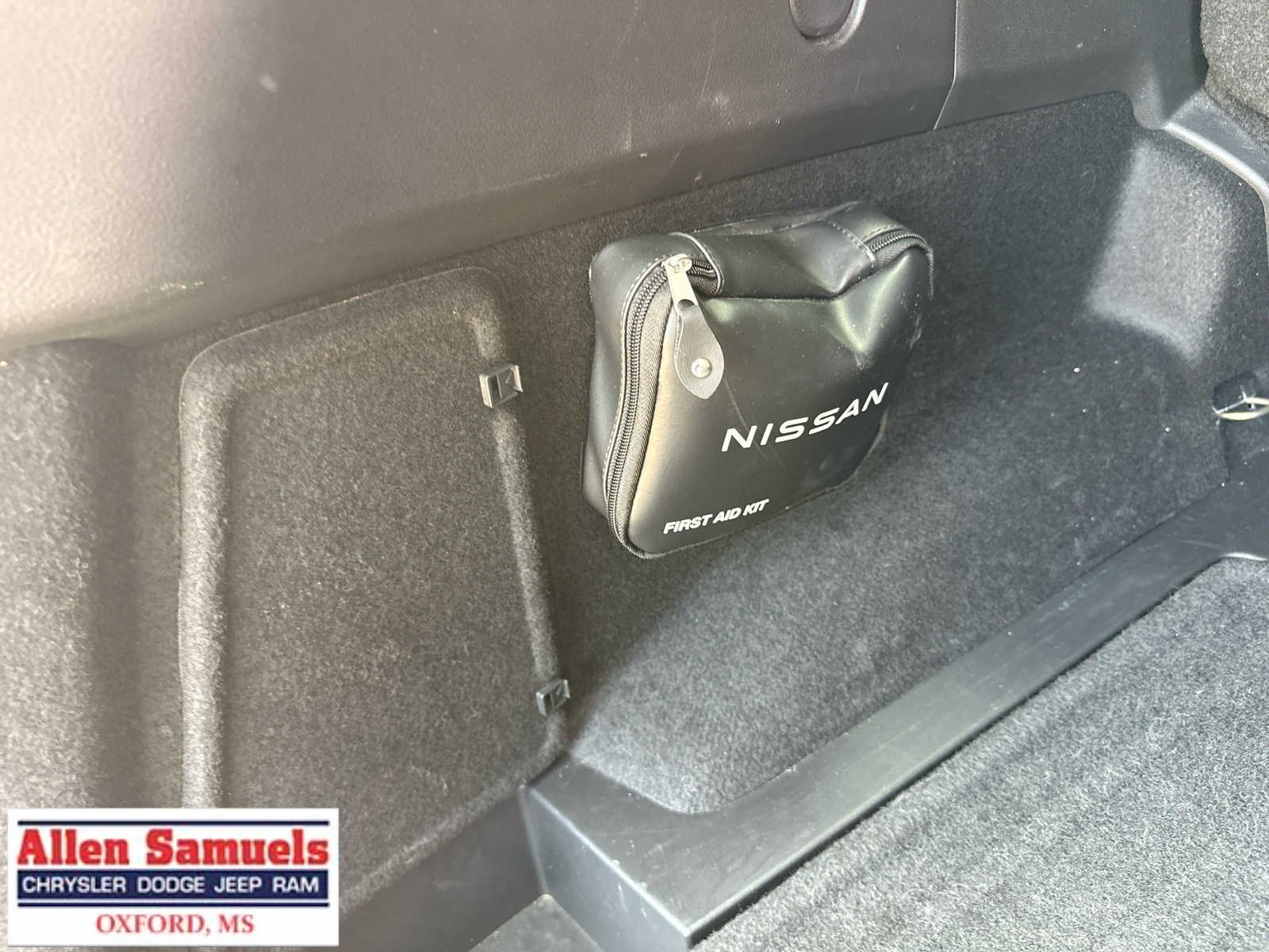 Used 2024 Super Black Nissan S image 38