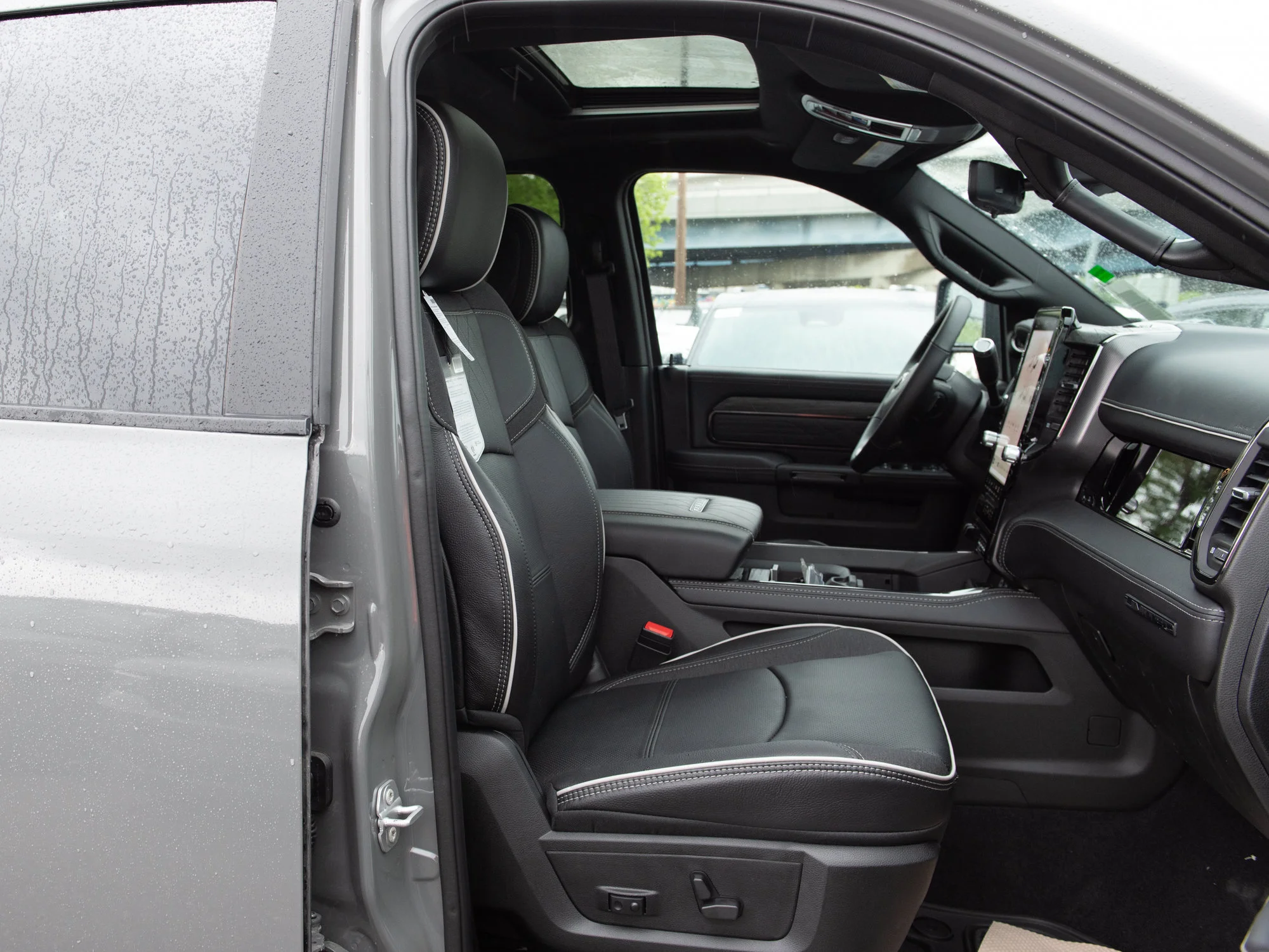 New 2026 Grey RAM Limited* image 27