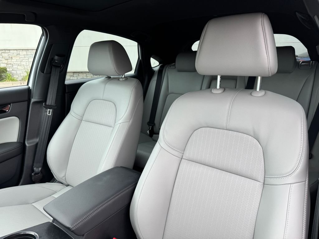 2026 Honda Civic Hatchback Sport Touring - Photo 16