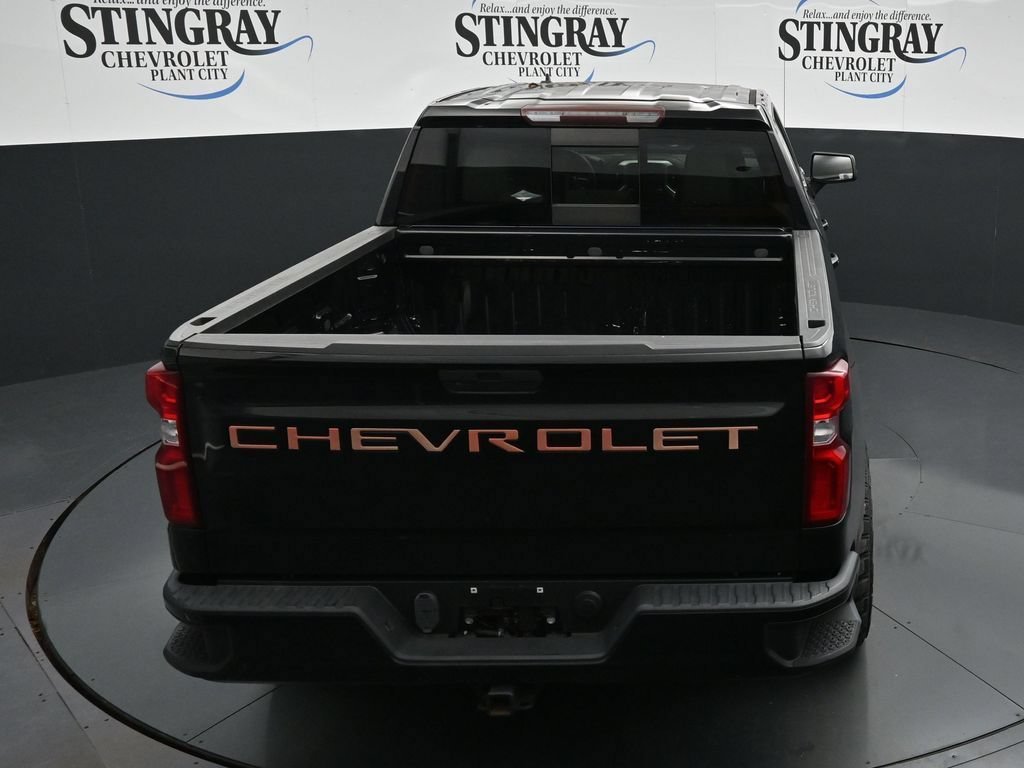 Used 2019 BLACK Chevrolet RST image 23