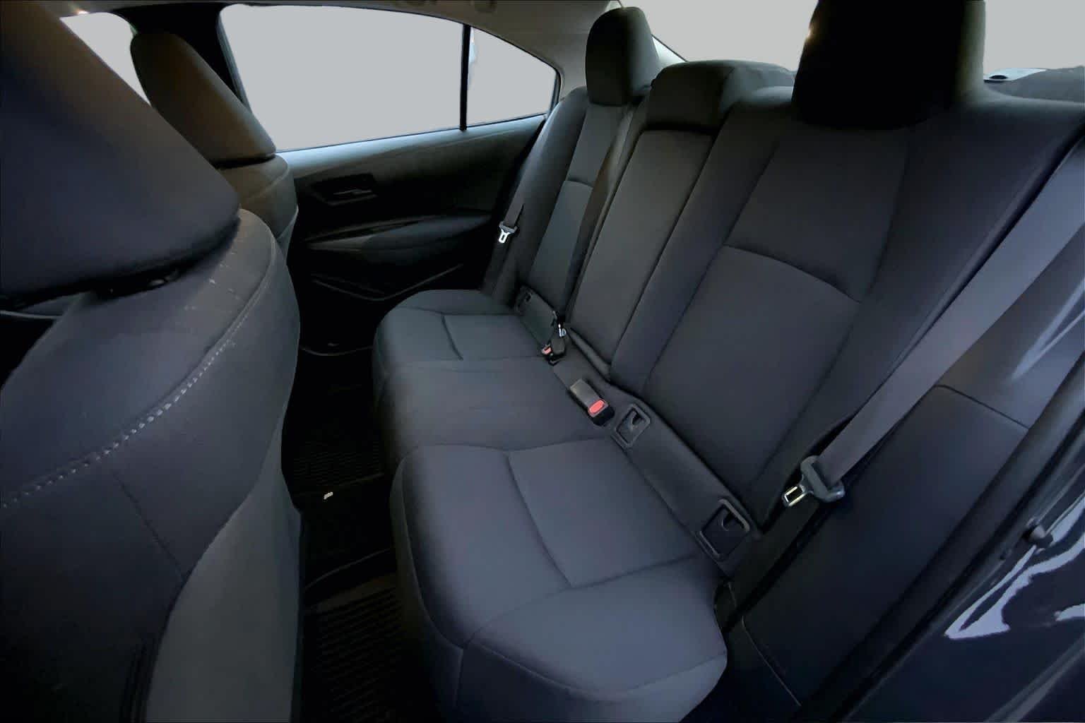 Used 2025 Underground Toyota LE image 20