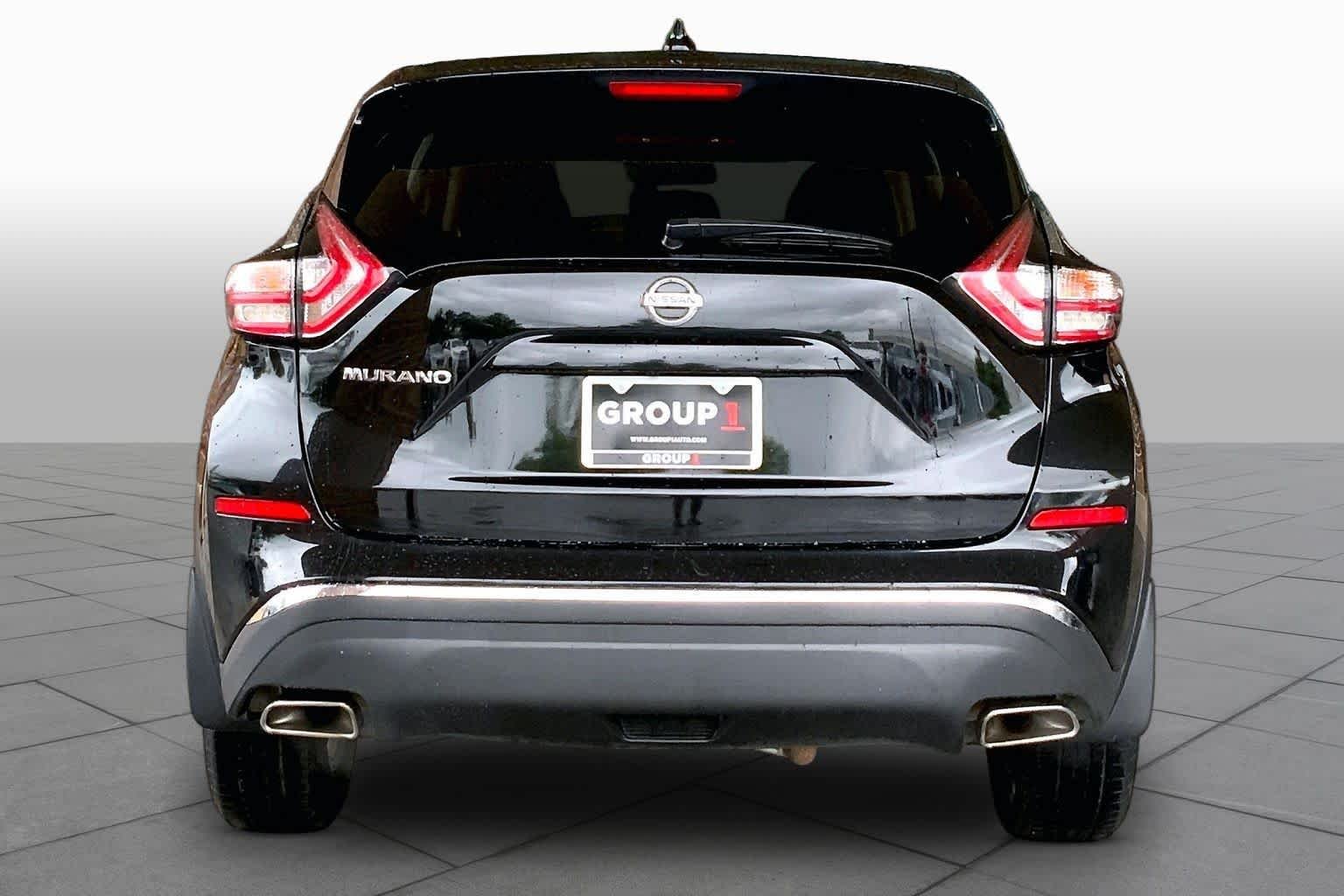 Used 2018 Magnetic Black Metallic Nissan S image 5