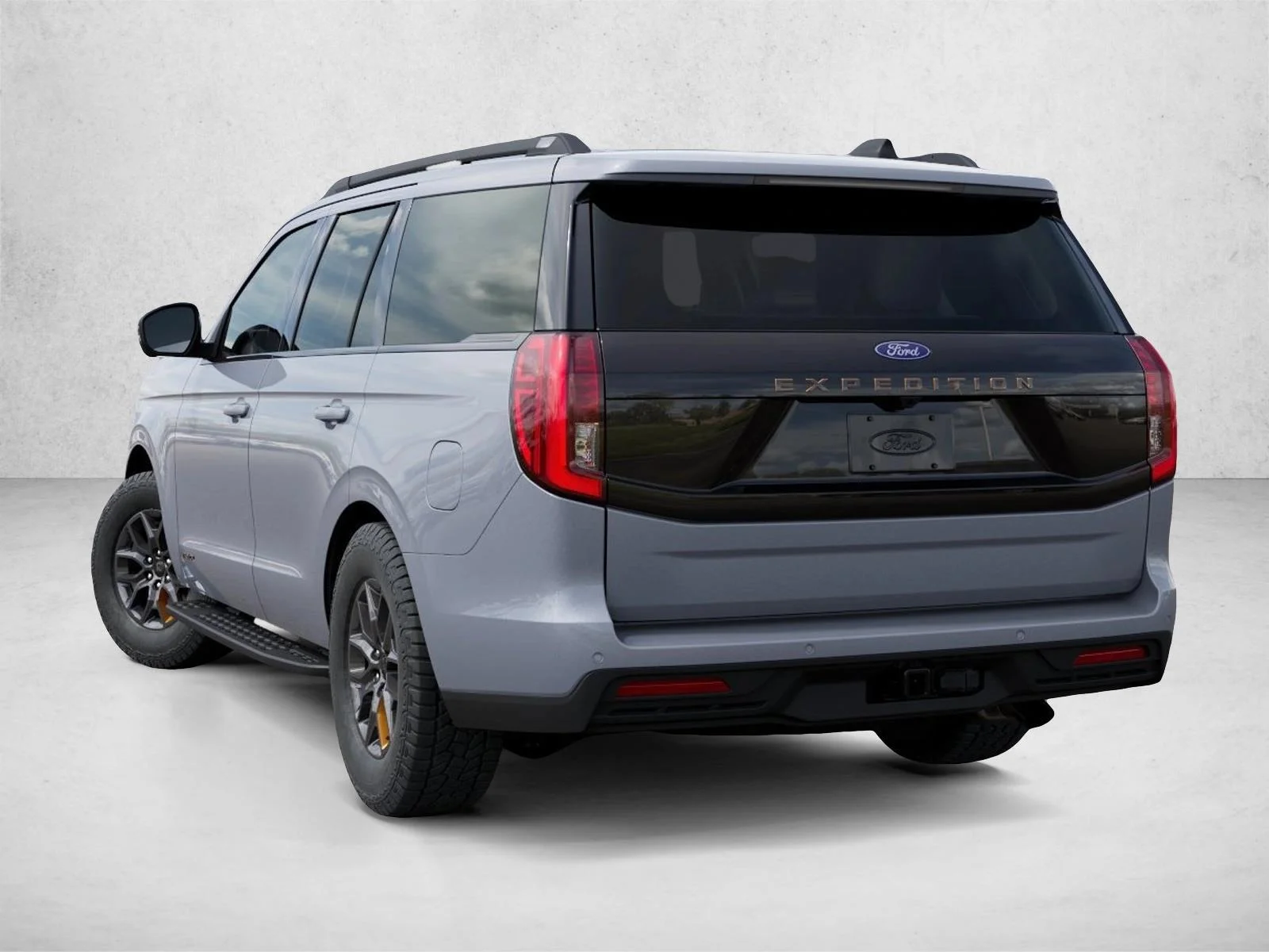 New 2027 Glacier Gray Metallic Tri-Coat Ford Tremor® image 8