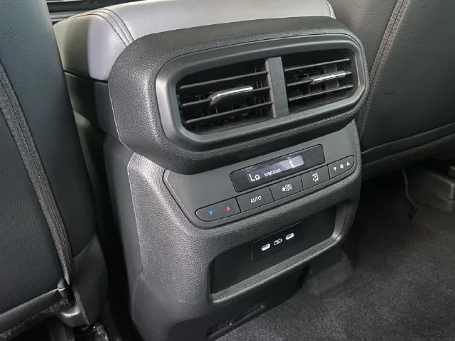2025 Honda Pilot Touring - Photo 16